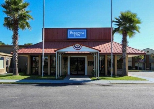 Travelodge by Wyndham Hardeeville image 26